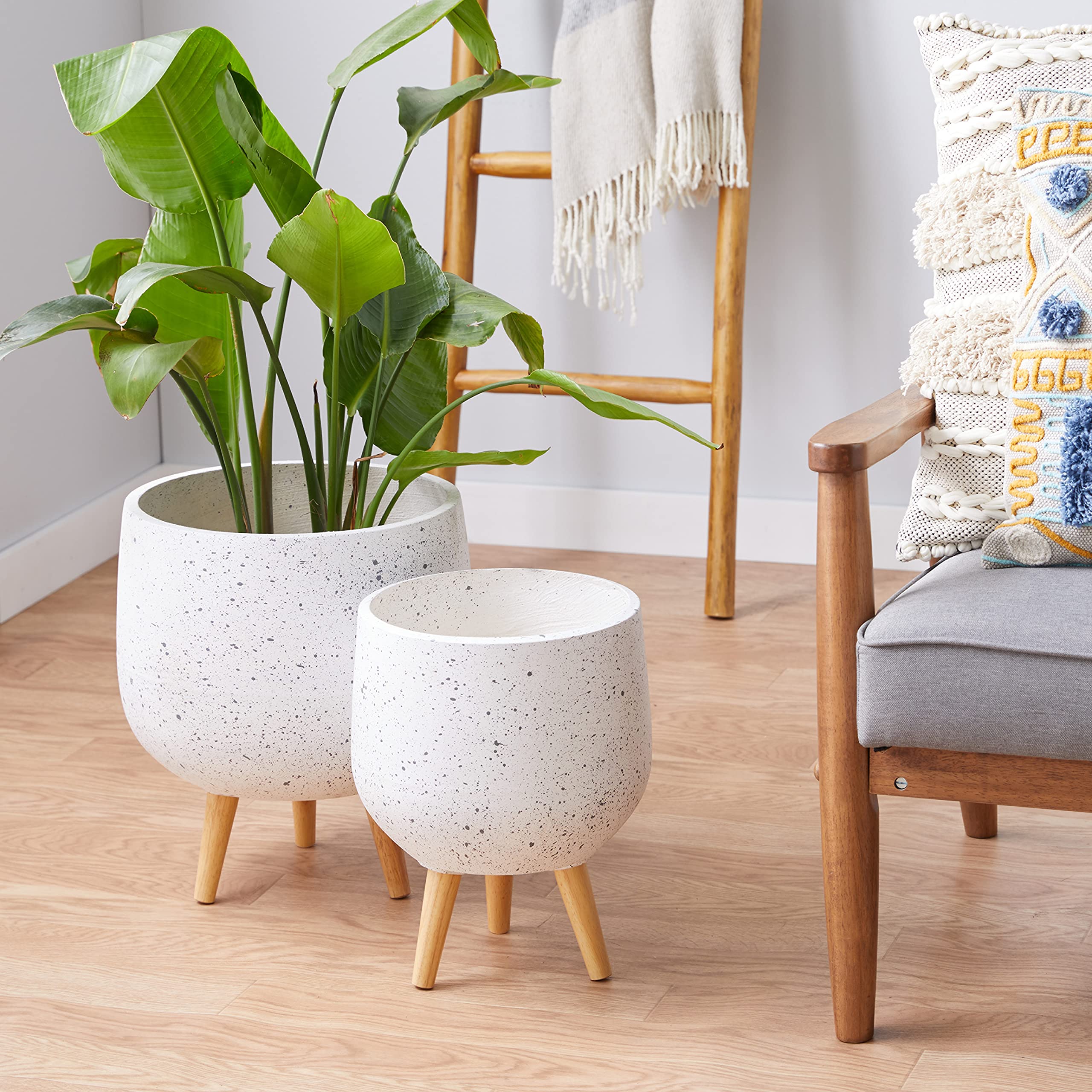 みー Amazon.com: Deco 79 46546 Planter, White : 露臺、草皮與花園